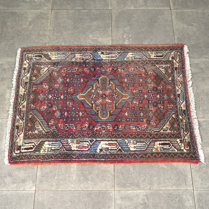 送料無料 ヴィンテージ ラグ(手織り/122cm×87.5cm)