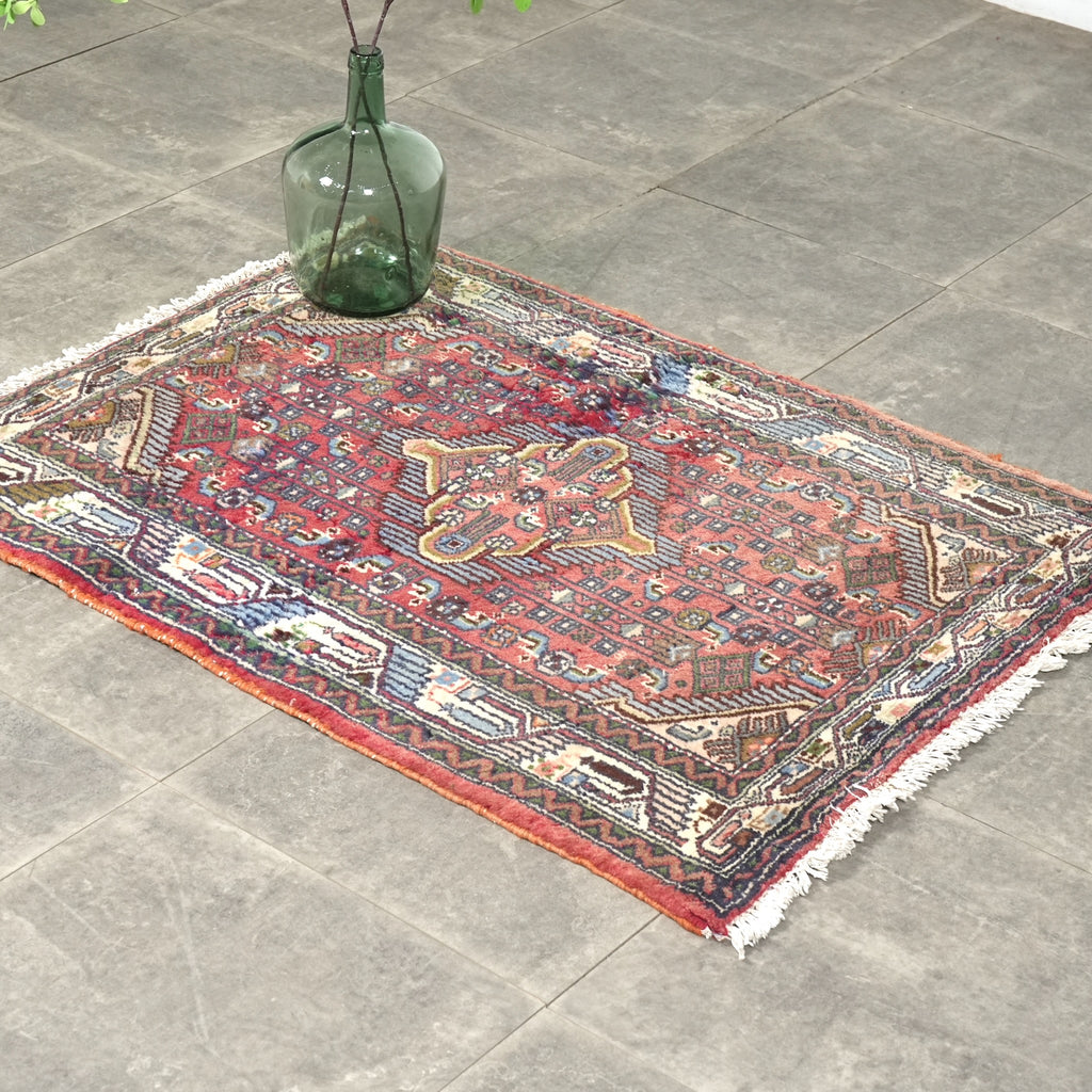 送料無料 ヴィンテージ ラグ(手織り/122cm×87.5cm)