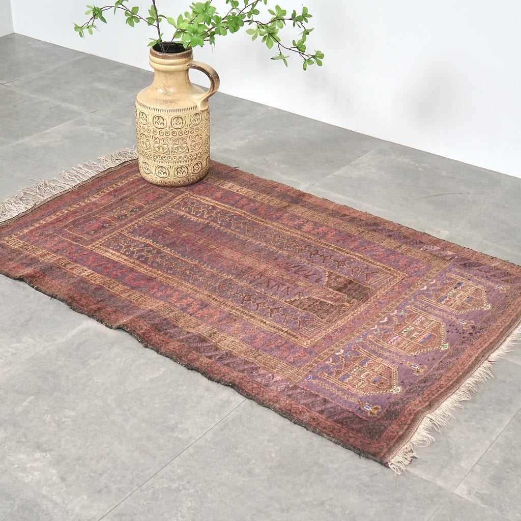 送料無料 ヴィンテージ ラグ(手織り/143cm×87cm)