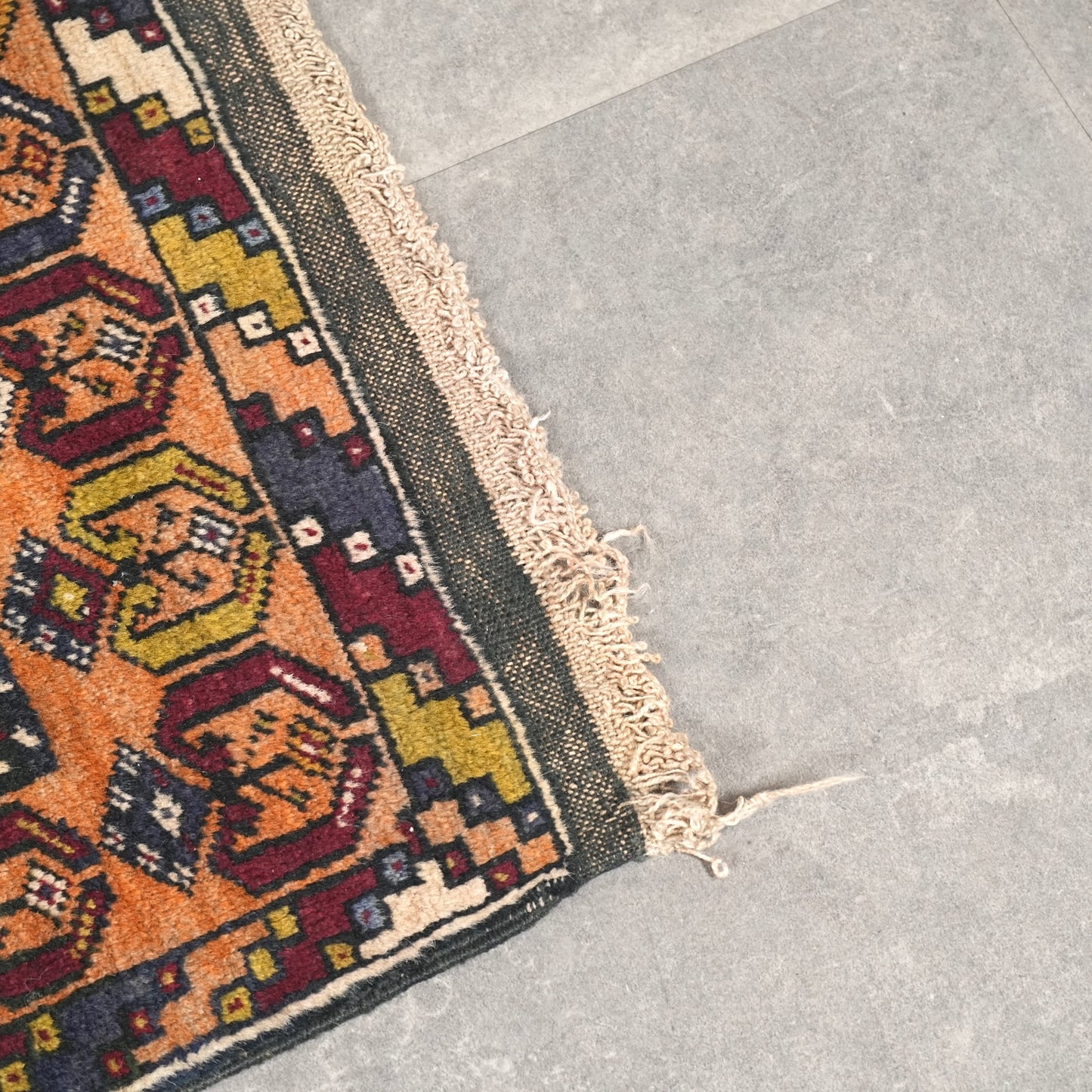 送料無料 ヴィンテージ ラグ(手織り/173cm×92.5cm)