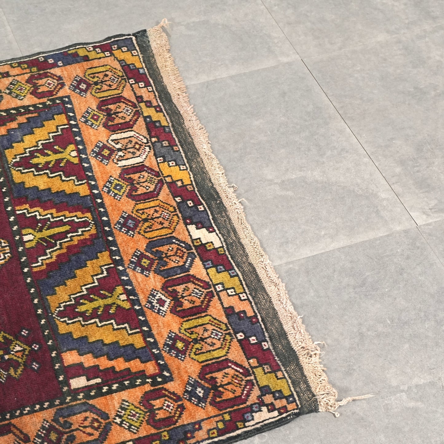 送料無料 ヴィンテージ ラグ(手織り/173cm×92.5cm)