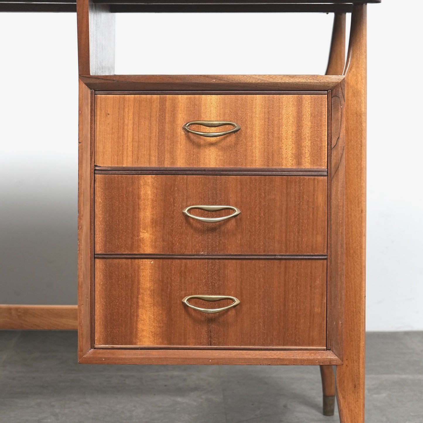 【STRONGBOW FURNITURE】ヴィンテージ デスク