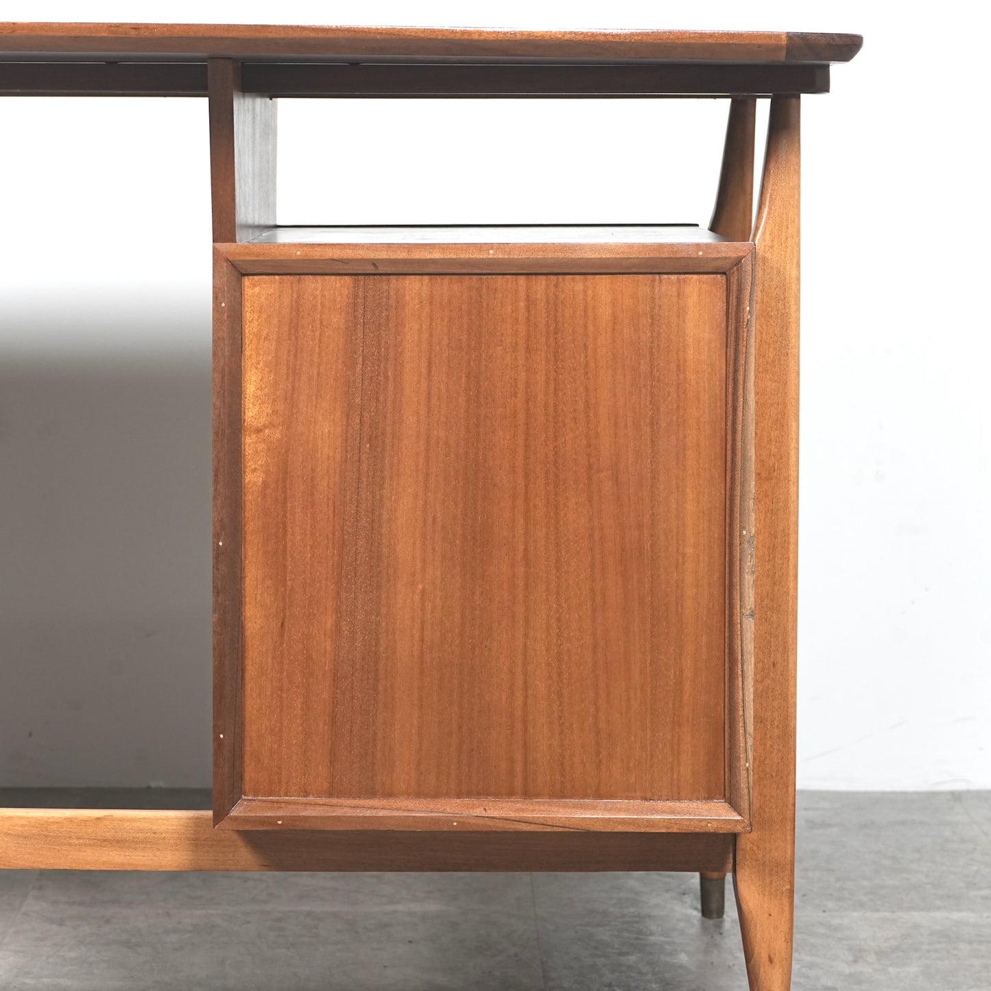 【STRONGBOW FURNITURE】ヴィンテージ デスク