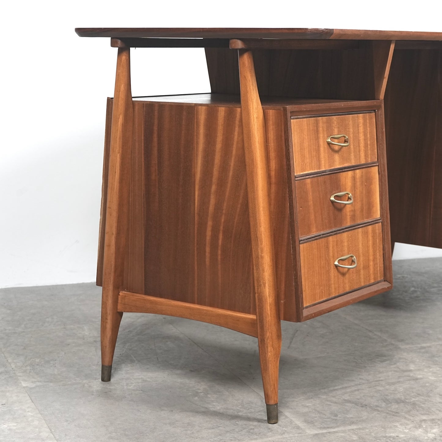 【STRONGBOW FURNITURE】ヴィンテージ デスク