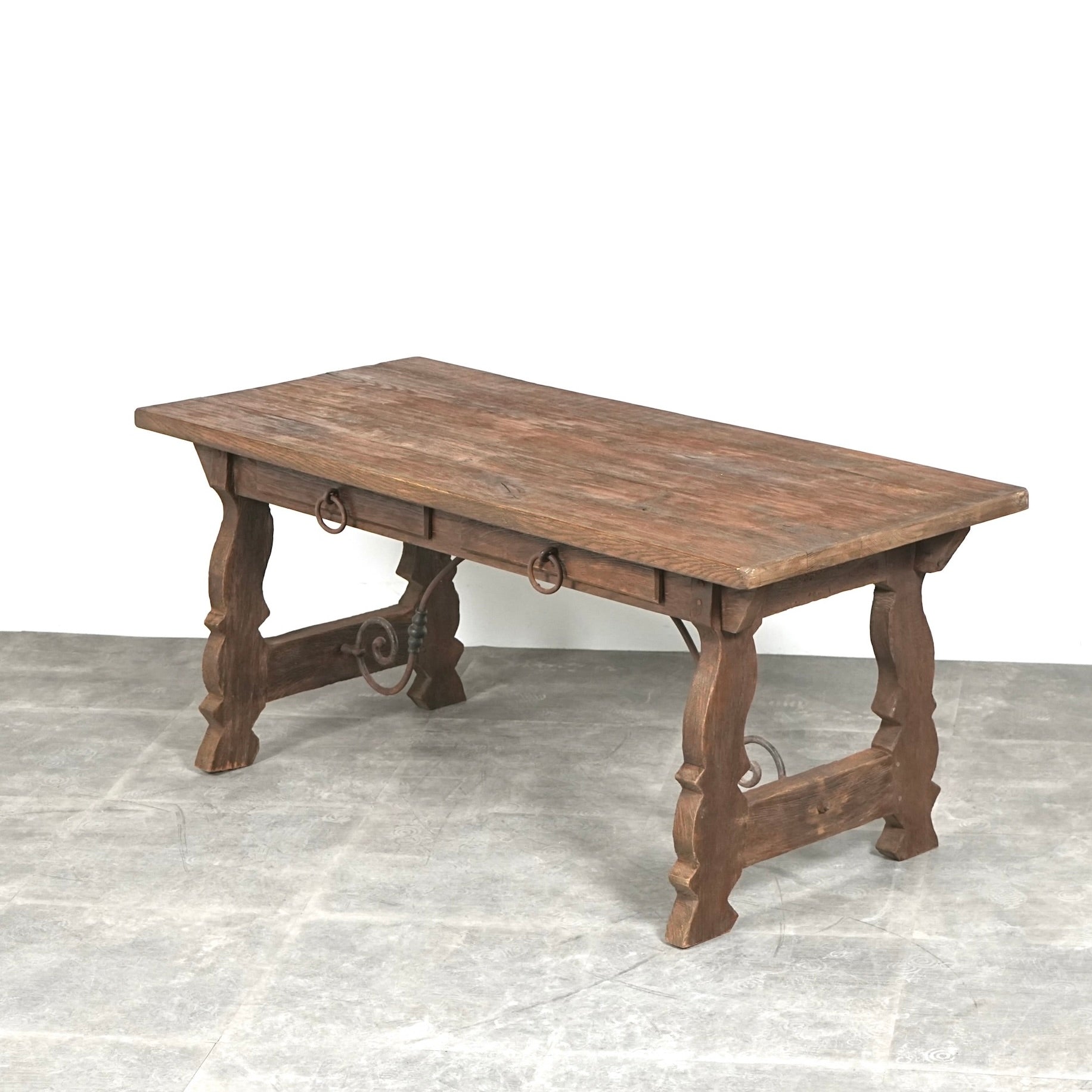 LOW TABLE & NEST TABLE – TIME HYPE