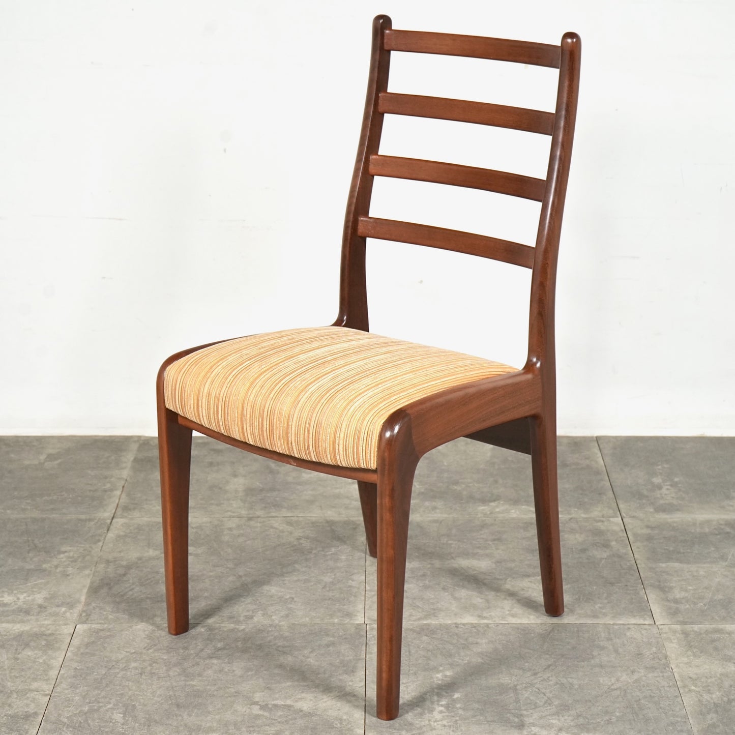 【G-PLAN】ラダーバックチェア【張替済】