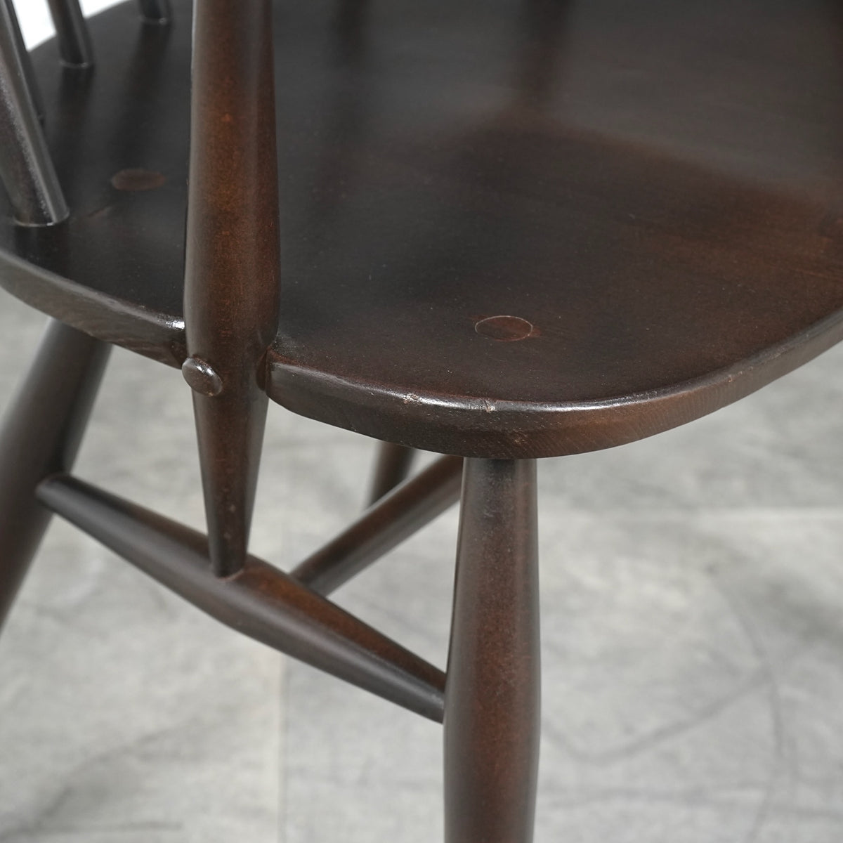 【ERCOL】ヴィンテージ クエーカー アームチェア(オールドコロニアル)