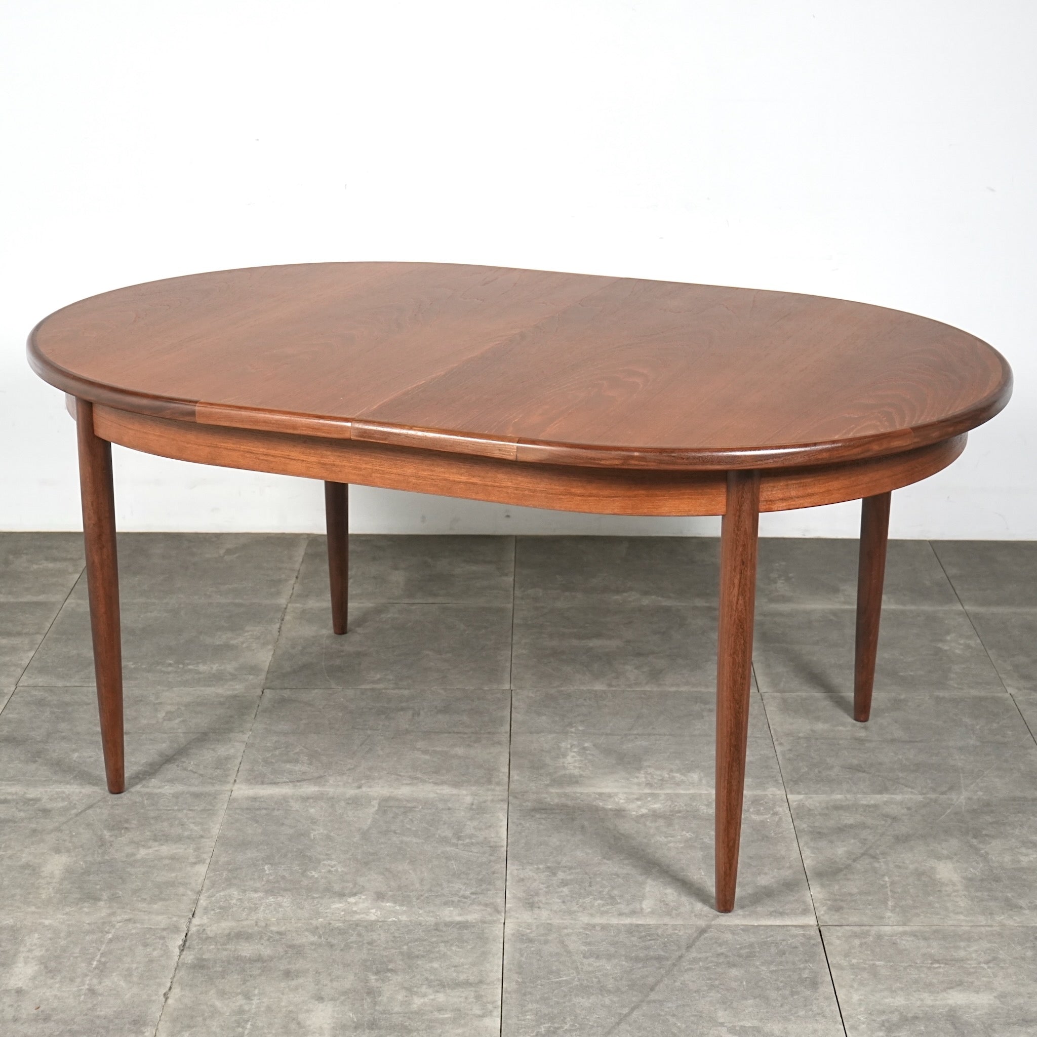 TABLE & DESK – TIME HYPE