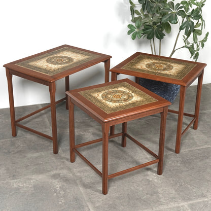 【Mobelfabrikken Toften】タイルトップ ネストテーブル