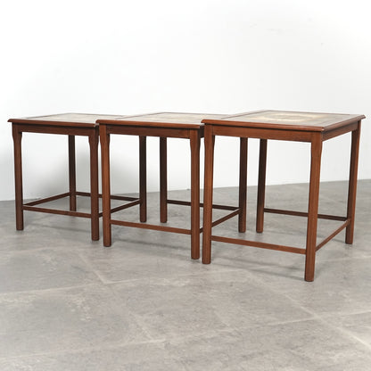 【Mobelfabrikken Toften】タイルトップ ネストテーブル