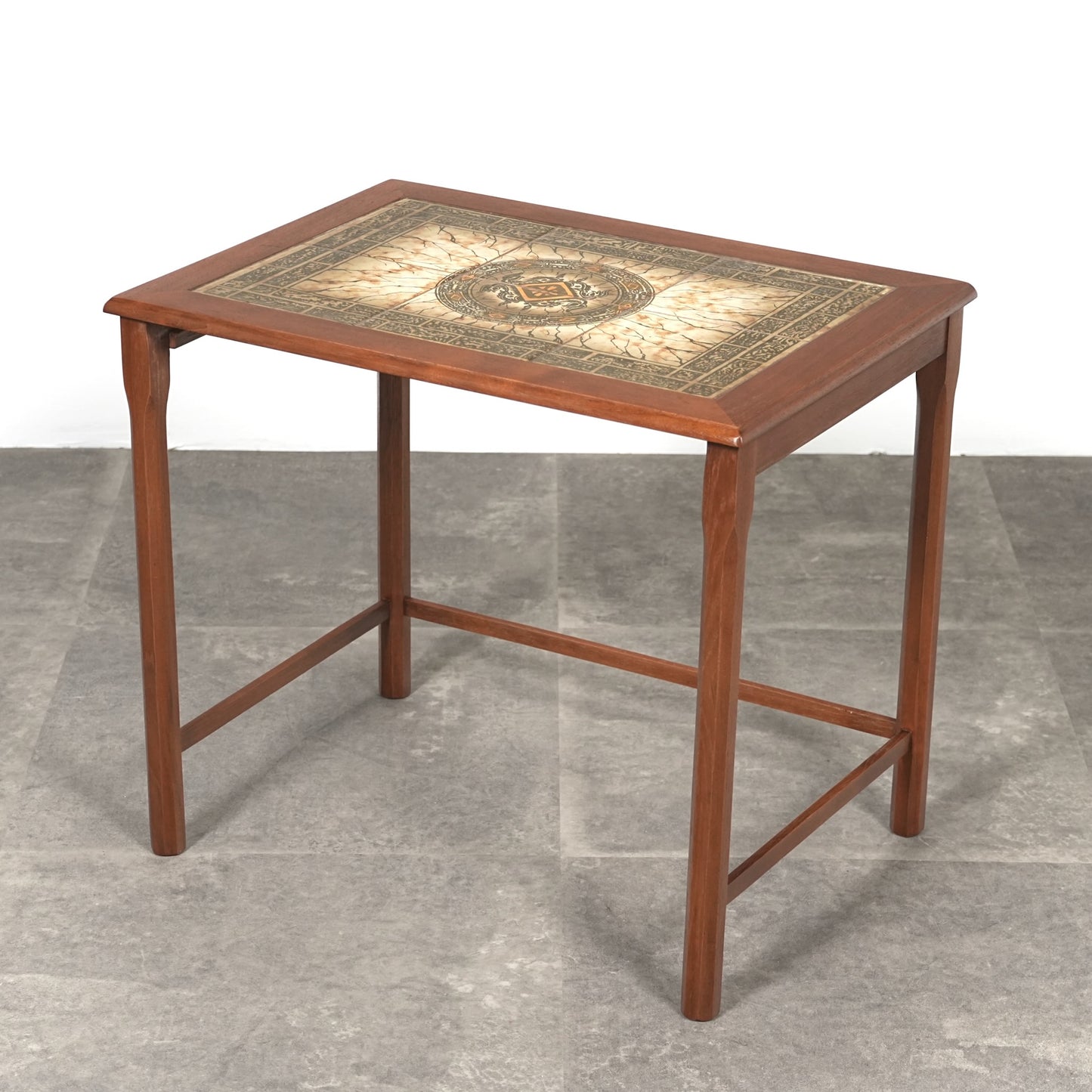 【Mobelfabrikken Toften】タイルトップ ネストテーブル