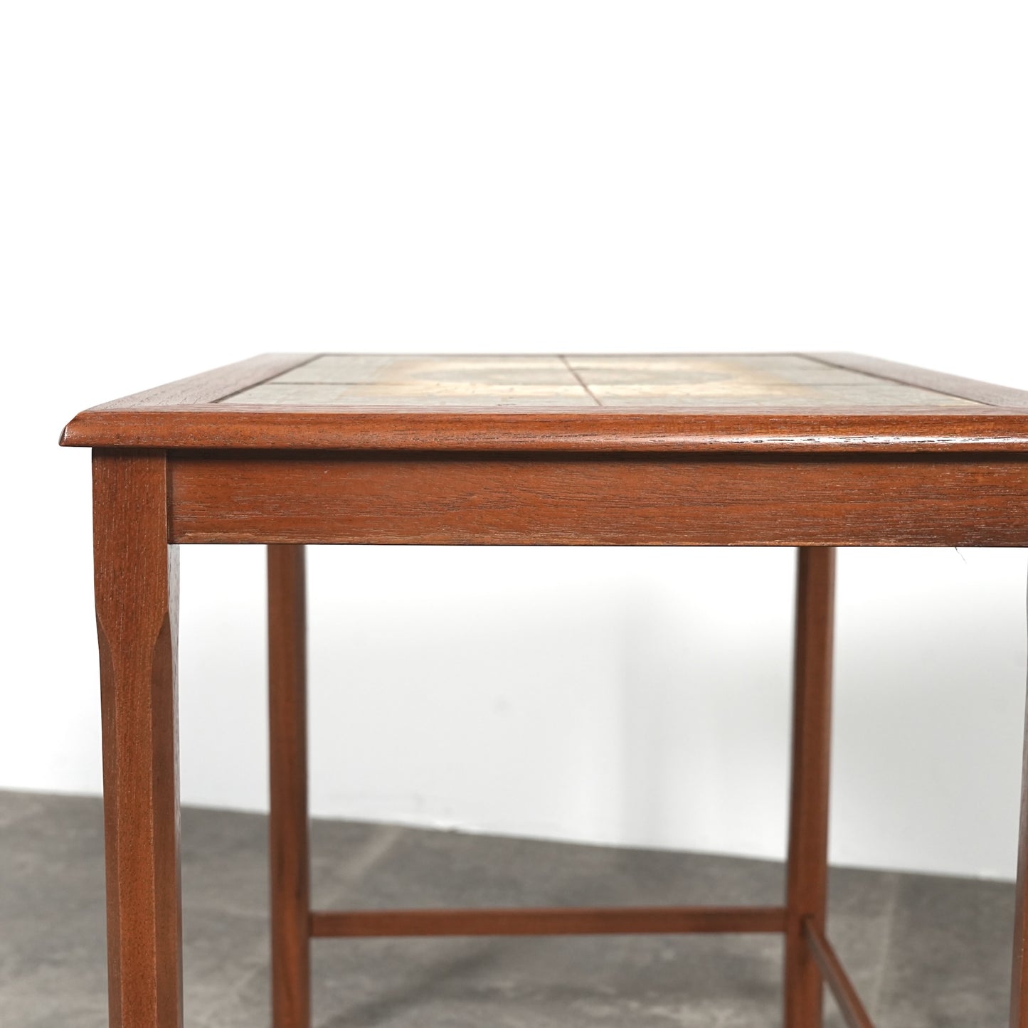 【Mobelfabrikken Toften】タイルトップ ネストテーブル