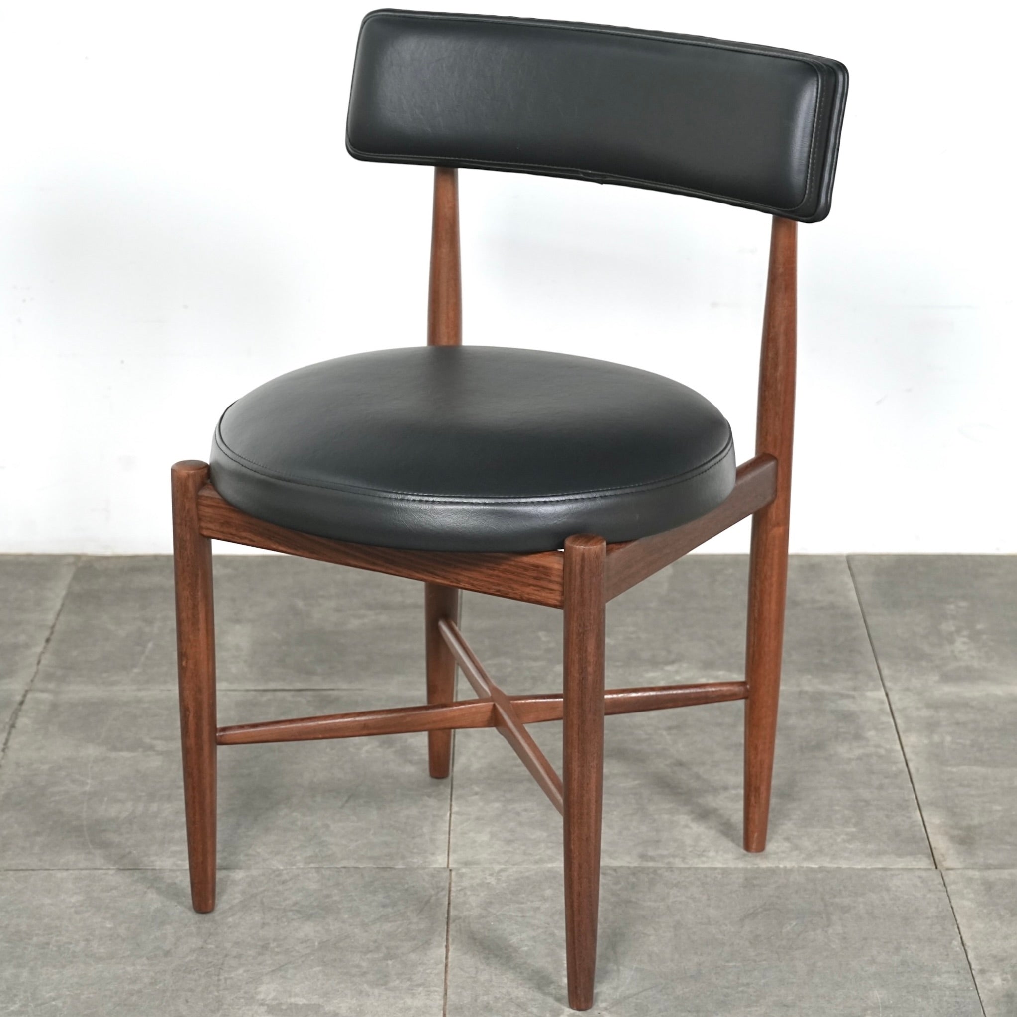 G-PLAN】Fresco サーキュラー ダイニングチェア【張替済】 – TIME HYPE