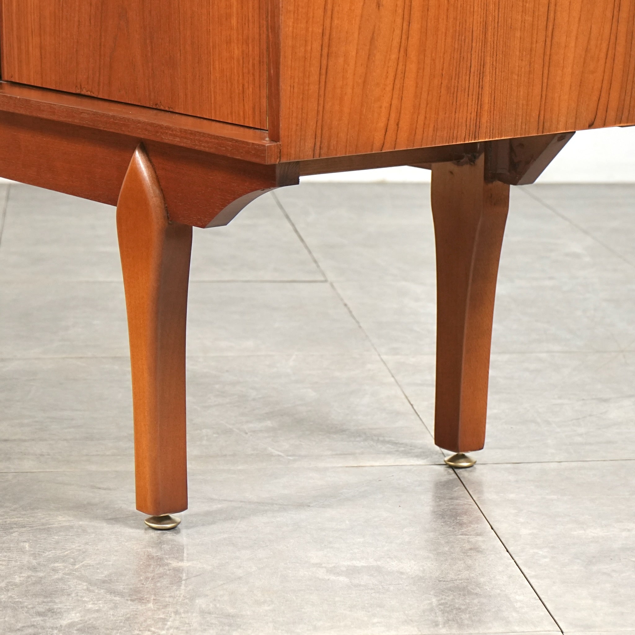 Jentique】ヴィンテージ サイドボード – TIME HYPE