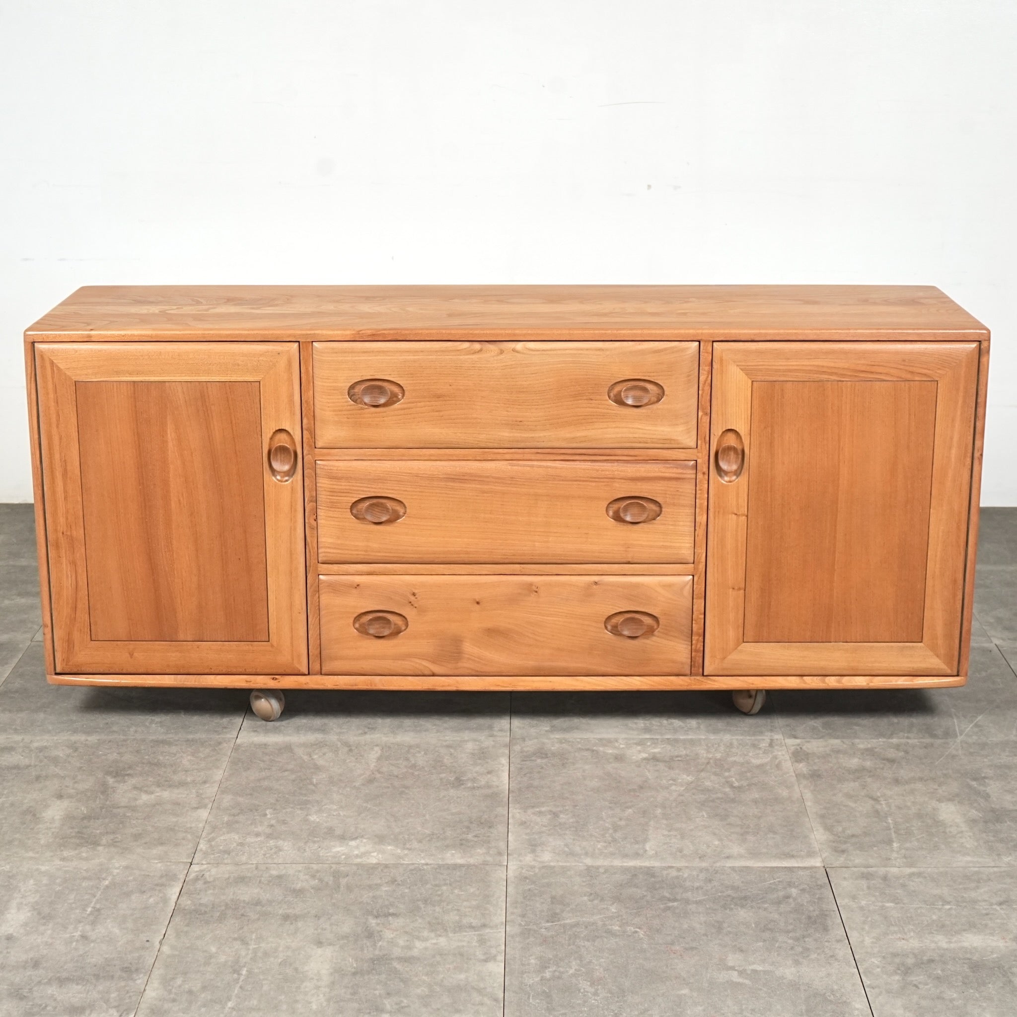 ERCOL】ヴィンテージ サイドボード – TIME HYPE