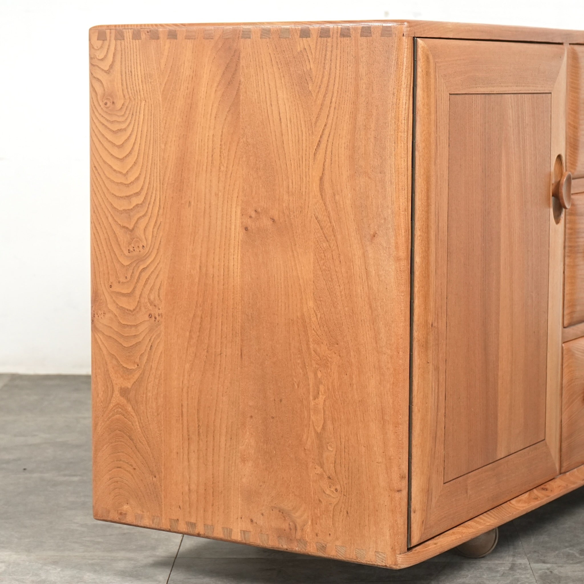 ERCOL】ヴィンテージ サイドボード – TIME HYPE