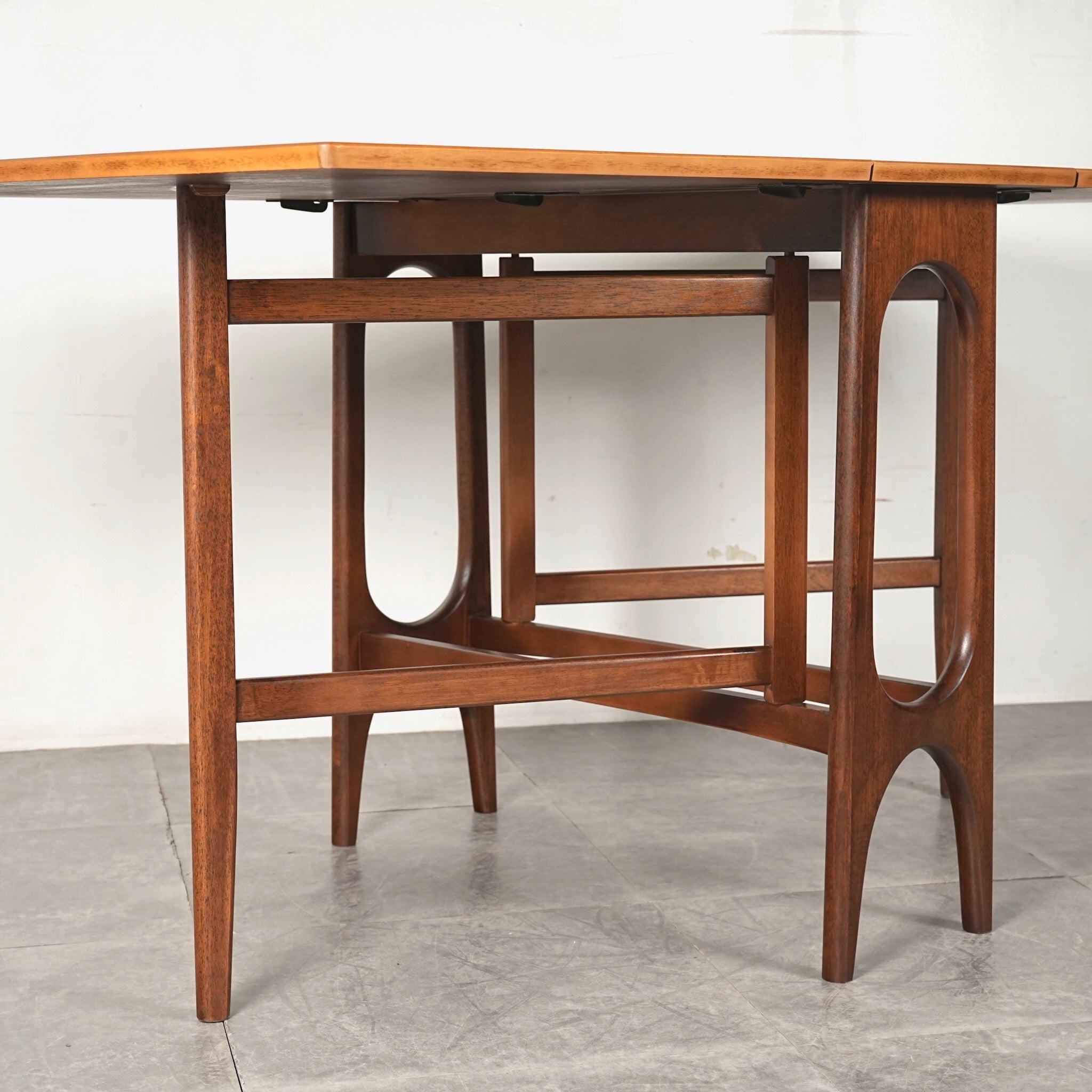 イギリスヴィンテージ ゲートレッグテーブル – TIME HYPE