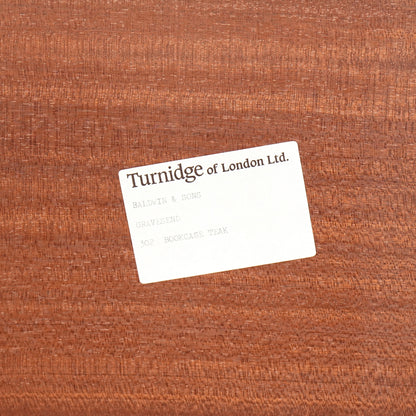 【Turnidge】ヴィンテージ ガラスキャビネット