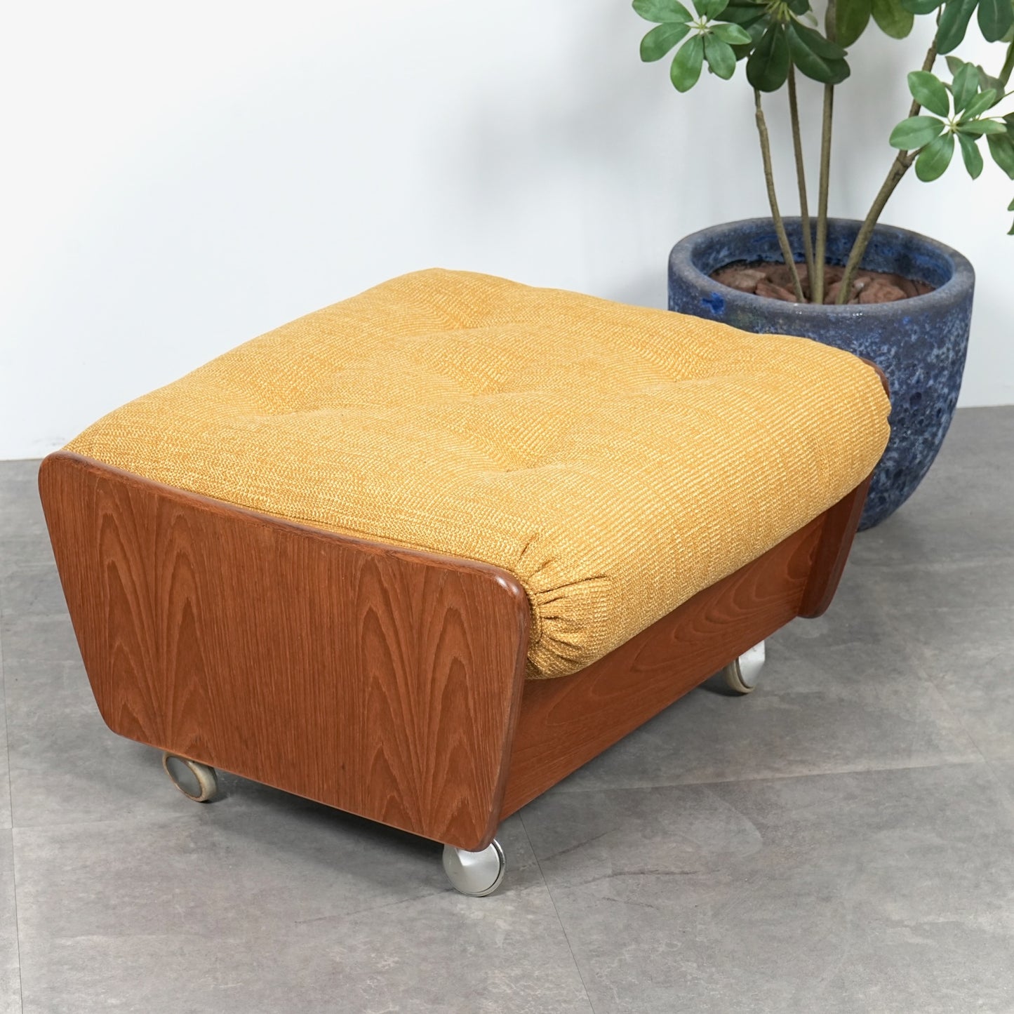 【G-PLAN】ヴィンテージ オットマン(スツール)【張替済】