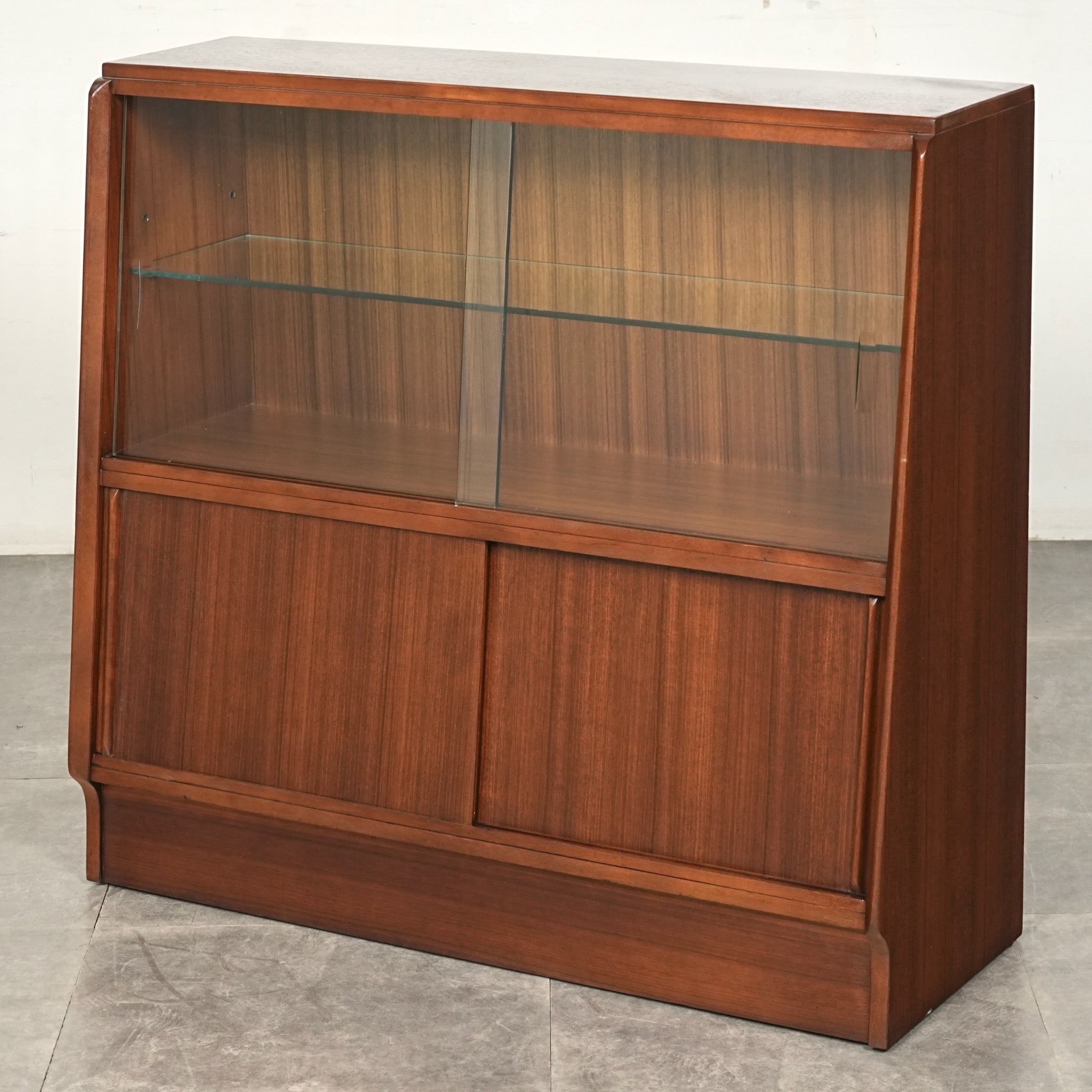 CABINET & SIDEBOARD – TIME HYPE
