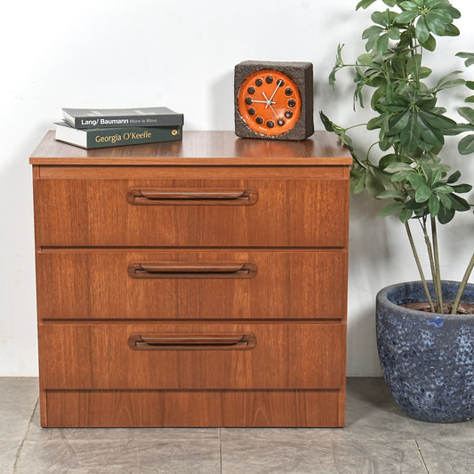 イギリスヴィンテージ チェスト