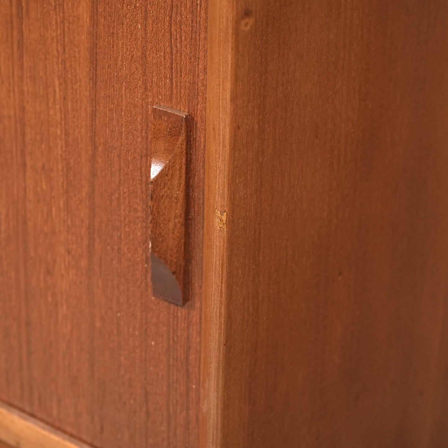 【Herbert E Gibbs】ヴィンテージ ガラスキャビネット