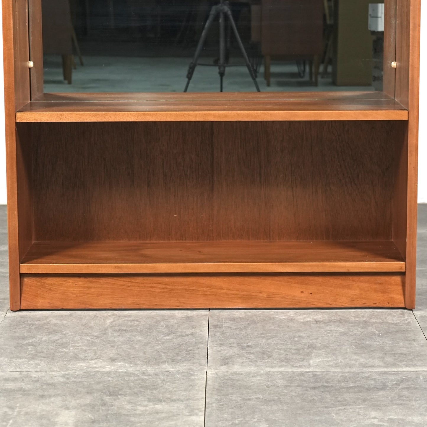 【Herbert E Gibbs】ヴィンテージ ガラスキャビネット