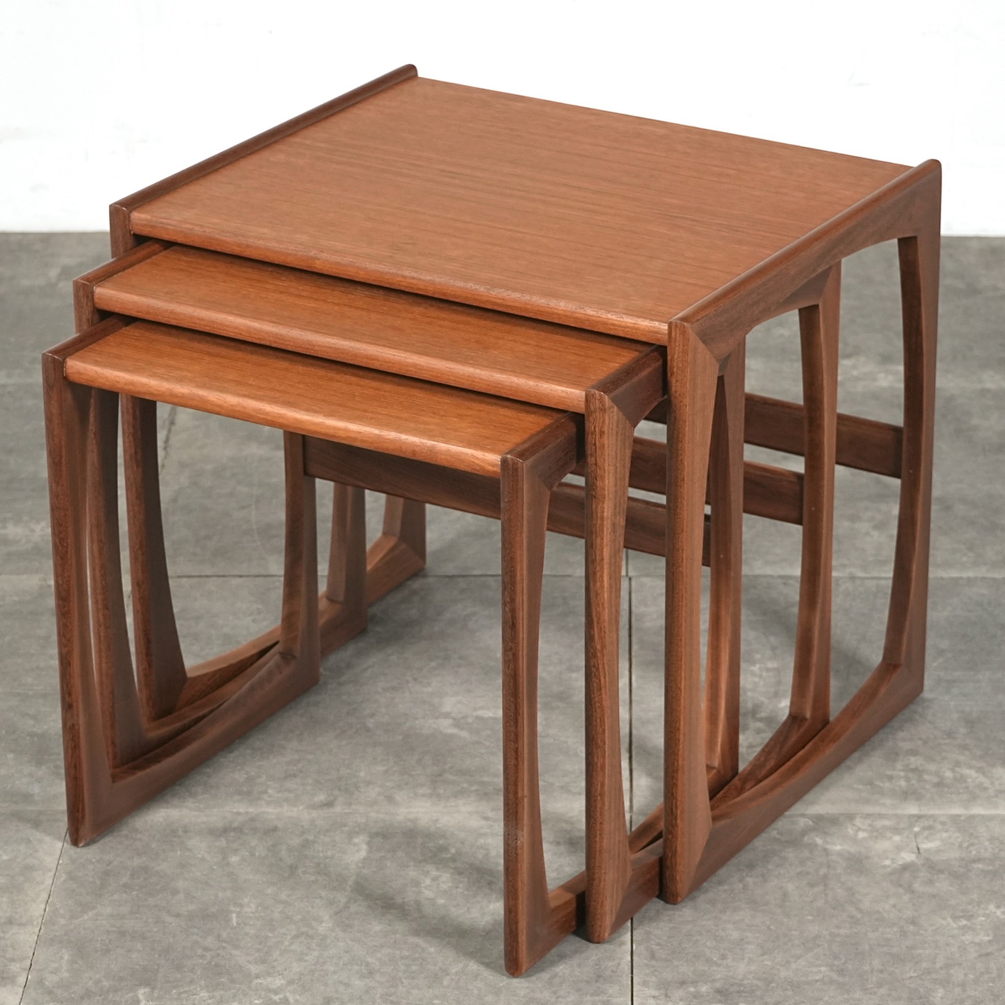 G-PLAN】Quadrille ネストテーブル – TIME HYPE