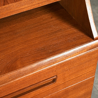 【Meredew】ヴィンテージ キャビネット(ハイサイドボード)