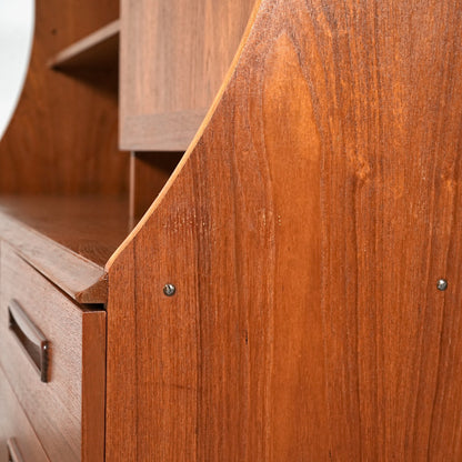 【Meredew】ヴィンテージ キャビネット(ハイサイドボード)