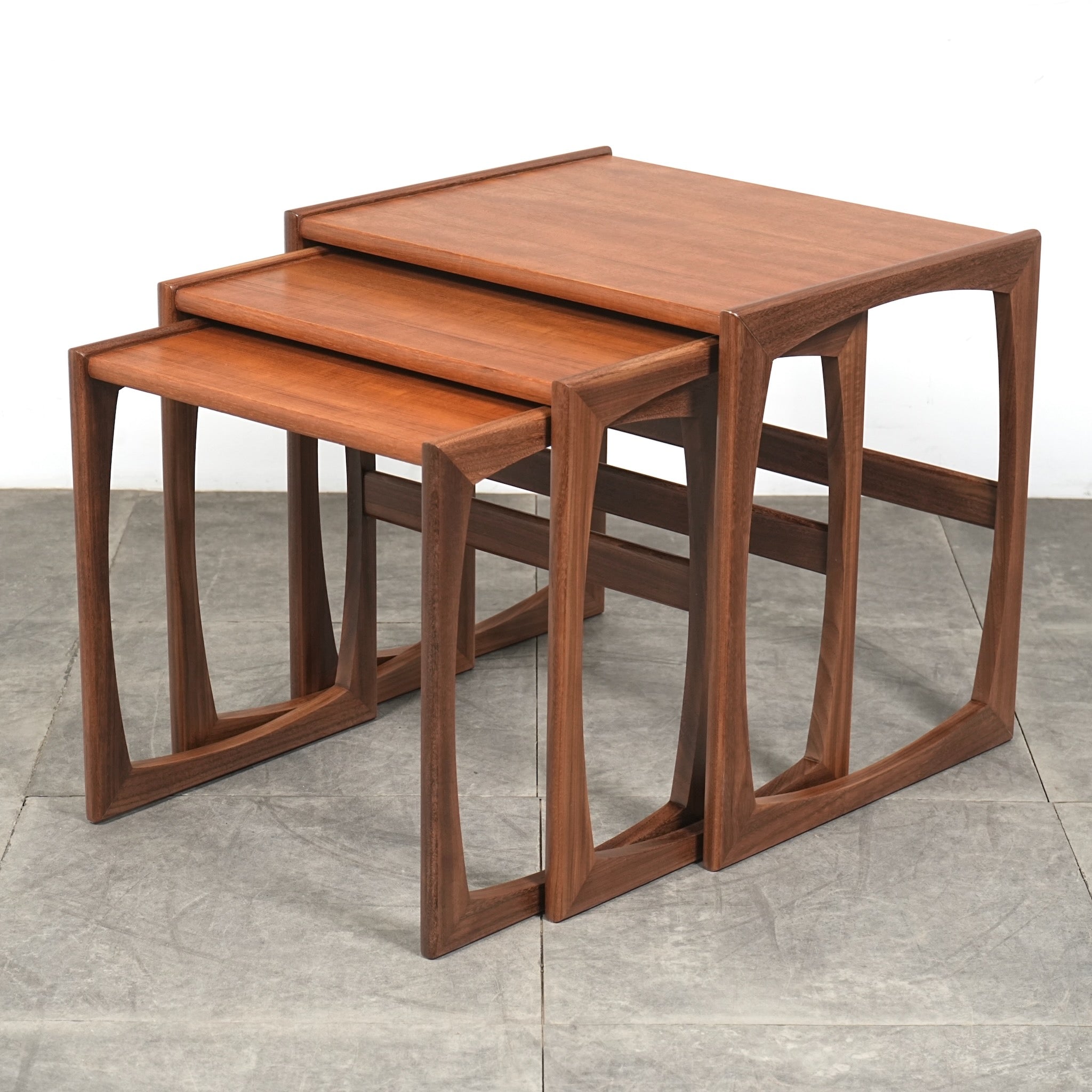 オールドヴィンテージ　HOLLANDネストテーブル オールドヴィンテージ HOLLANDネストテーブル オールド