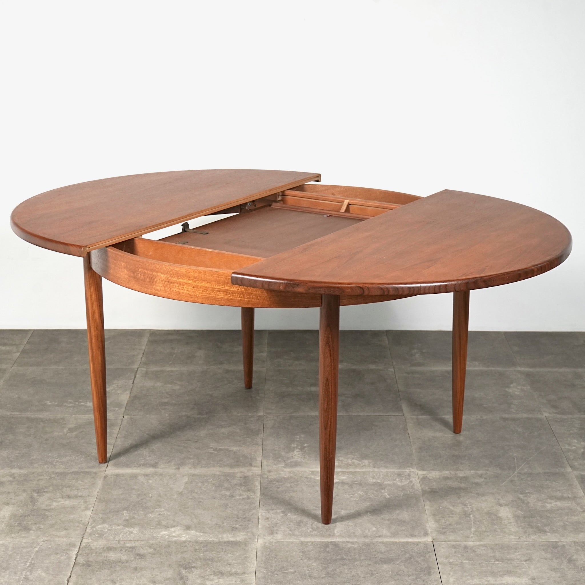 G-PLAN】Fresco ラウンド ダイニングテーブル – TIME HYPE