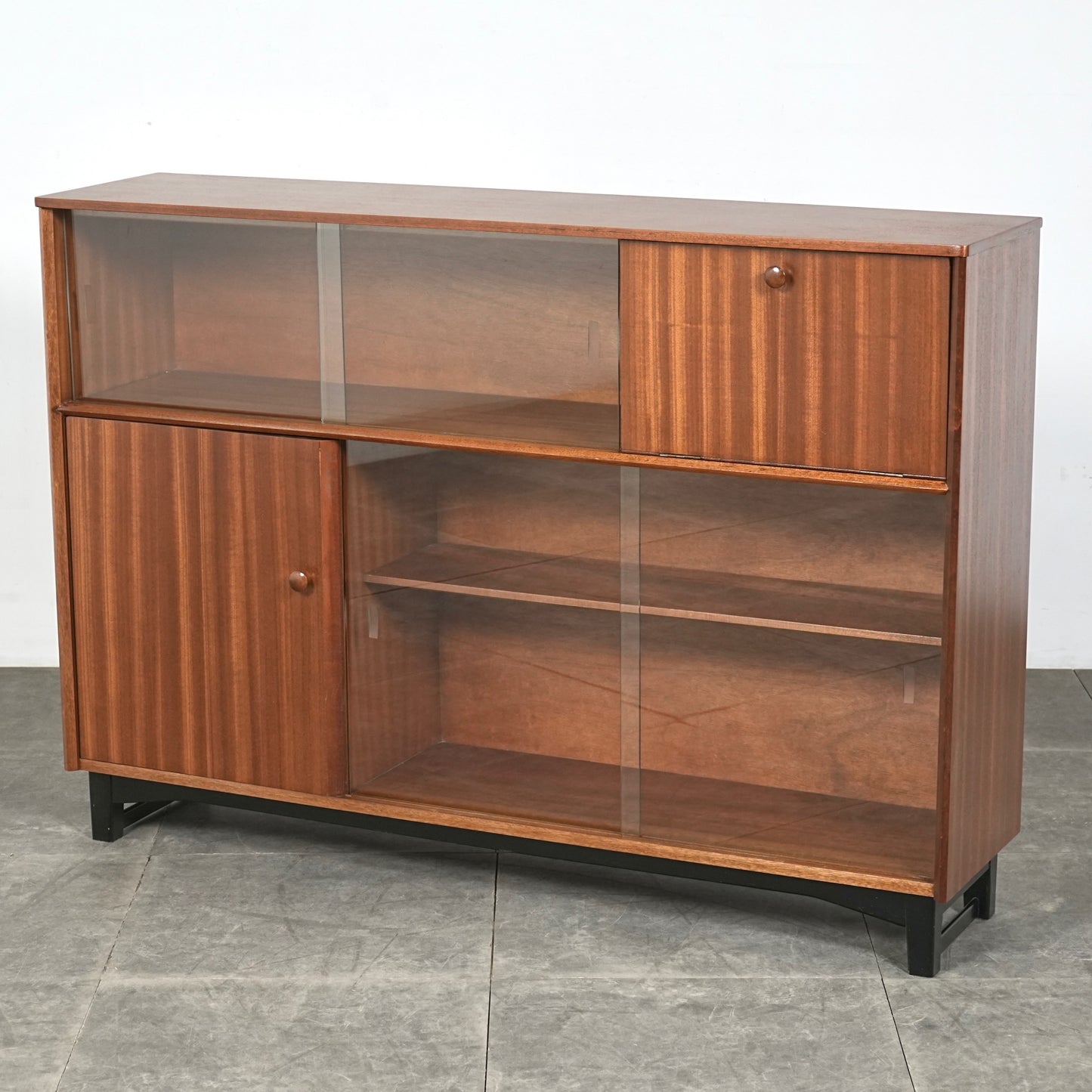 【NATHAN】ヴィンテージ ガラスキャビネット