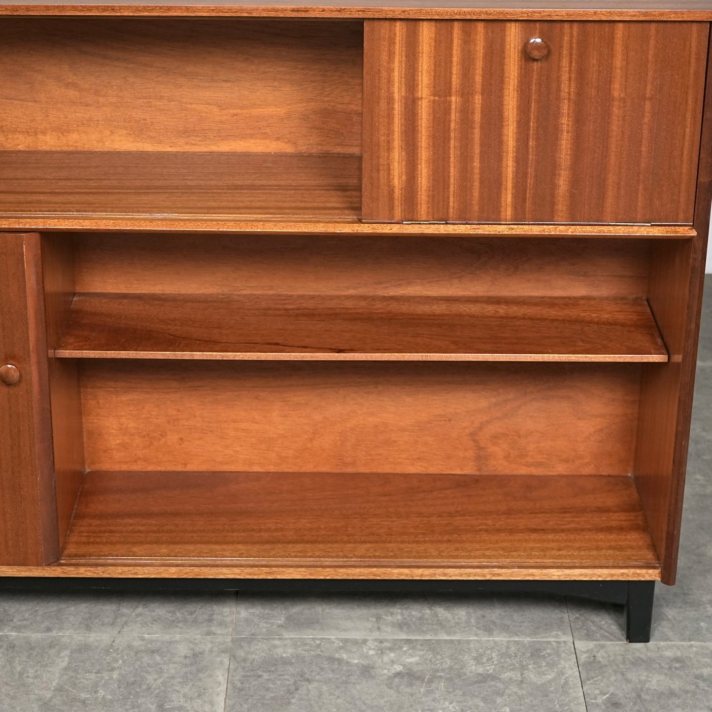 【NATHAN】ヴィンテージ ガラスキャビネット