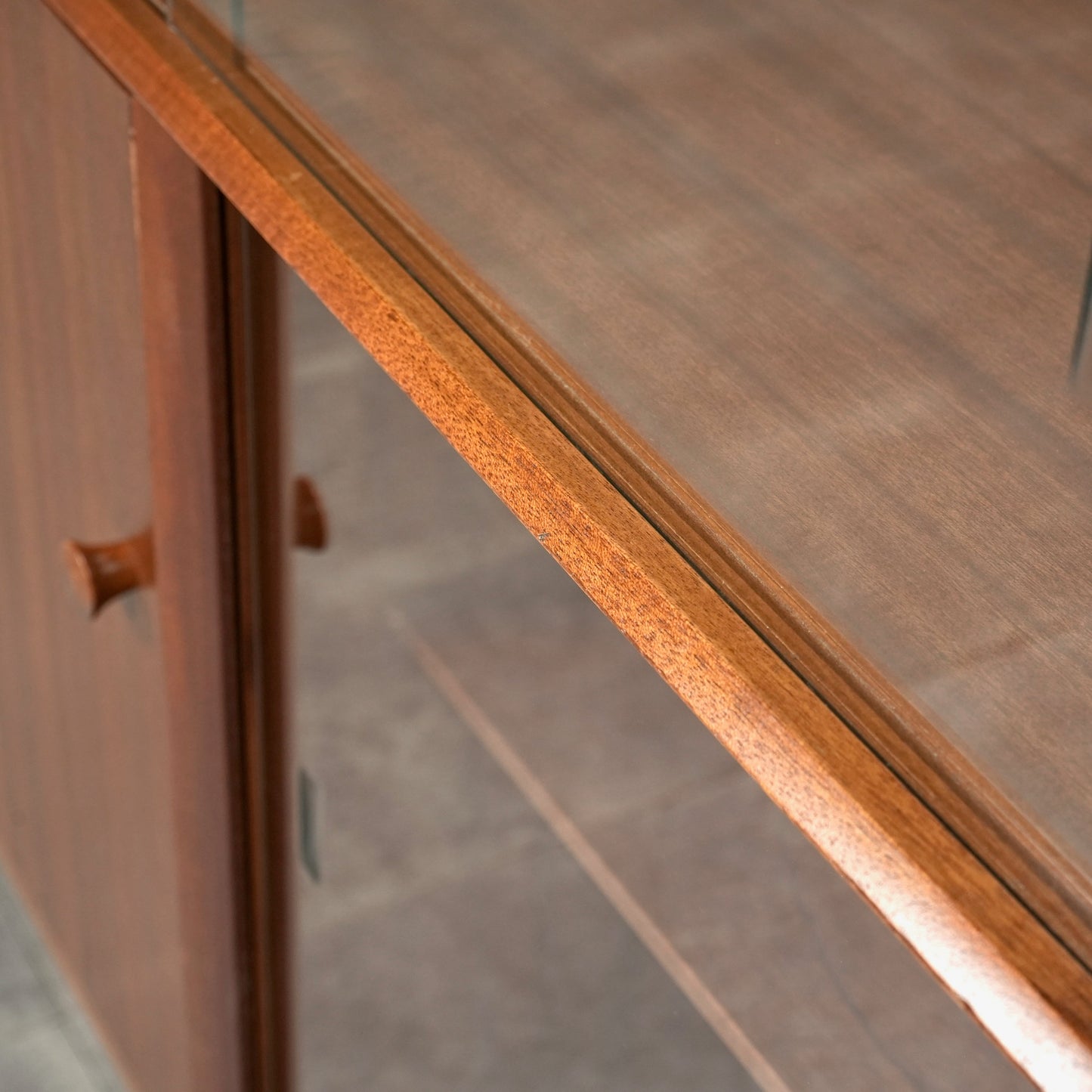 【NATHAN】ヴィンテージ ガラスキャビネット