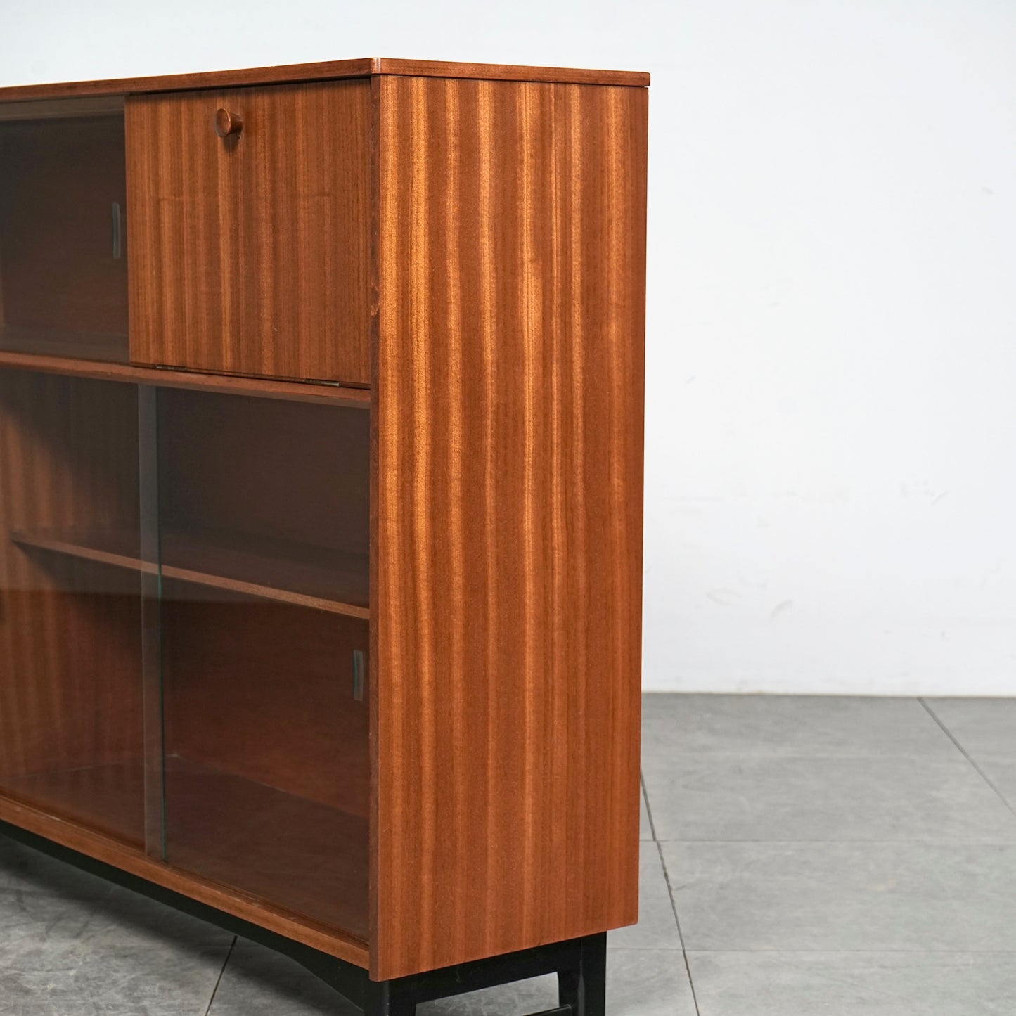 【NATHAN】ヴィンテージ ガラスキャビネット