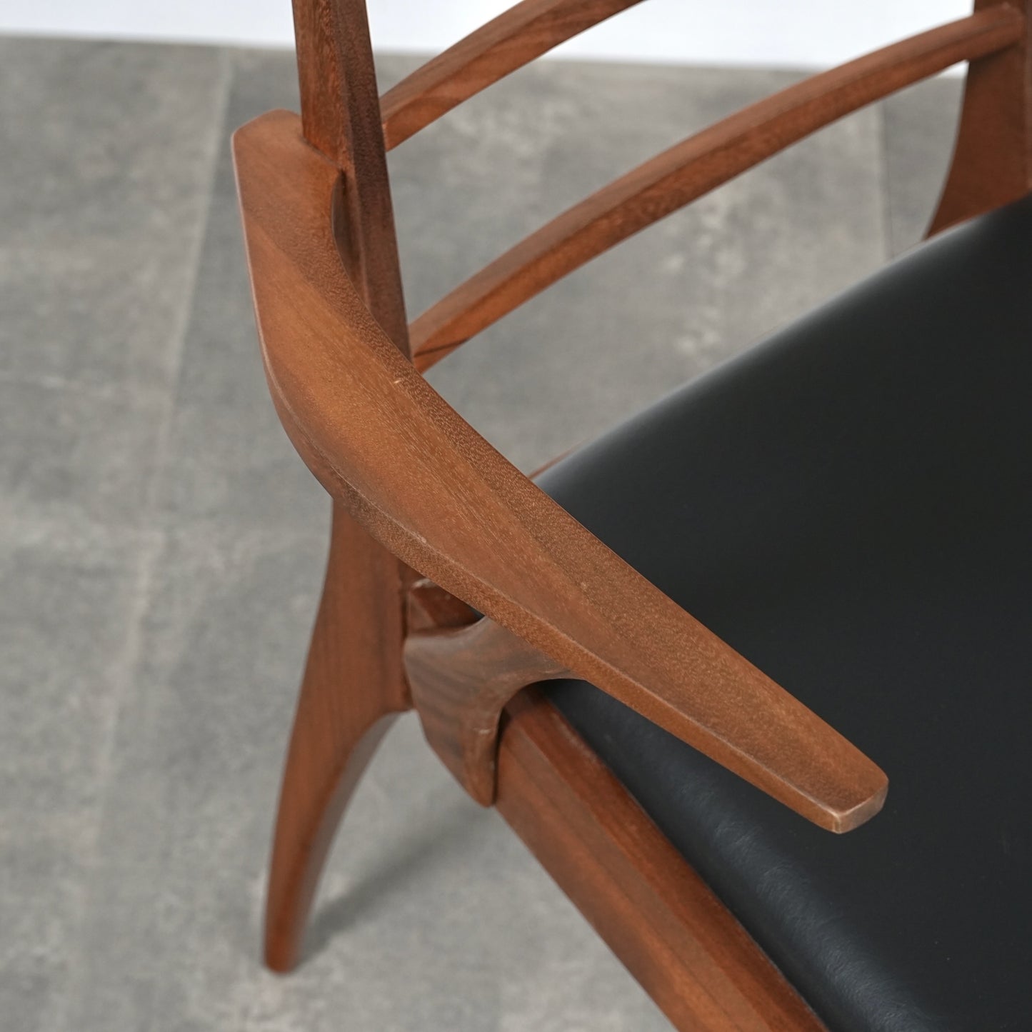 【A.H.McINTOSH】ヴィンテージ アームチェア【張替済】