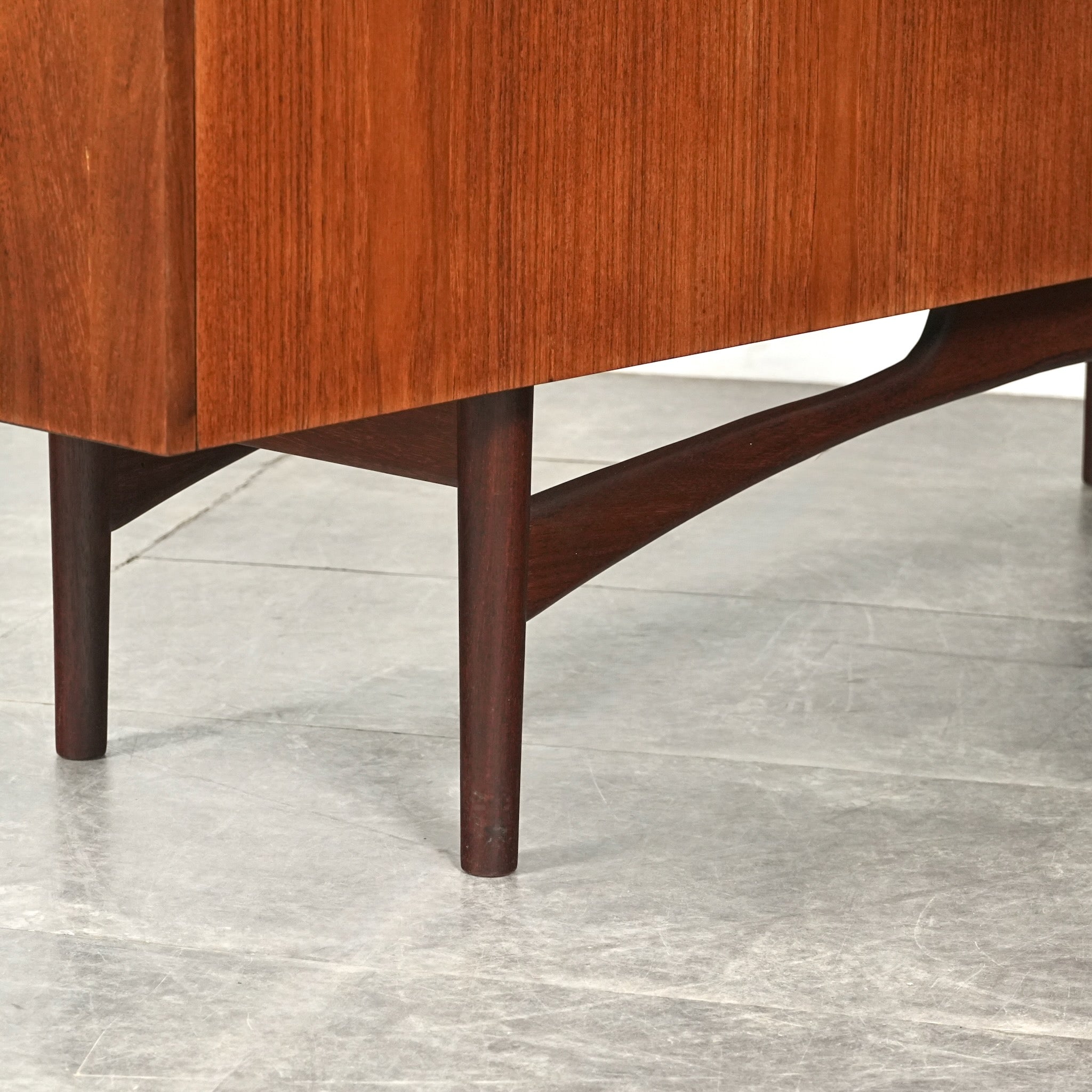 Dalescraft】ヴィンテージ サイドボード – TIME HYPE