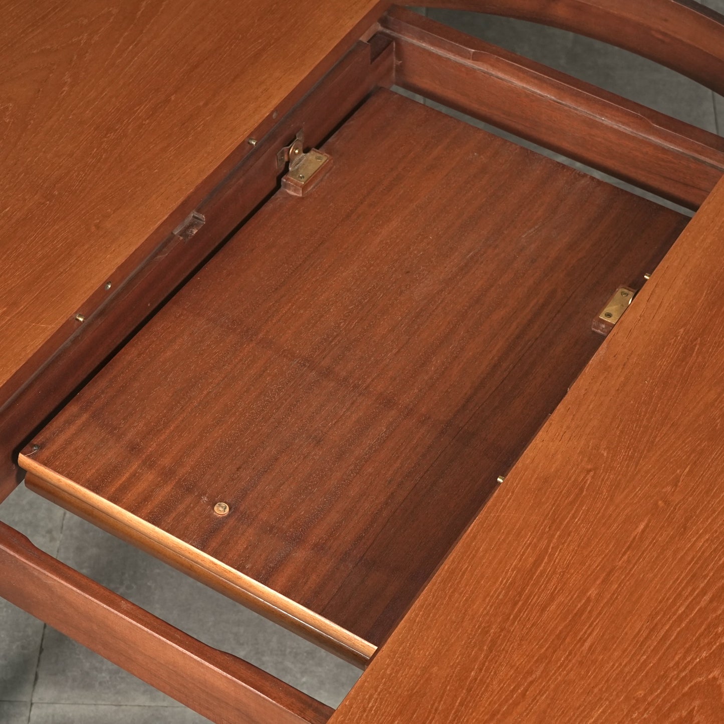 【Jentique】エクステンション ラウンドテーブル