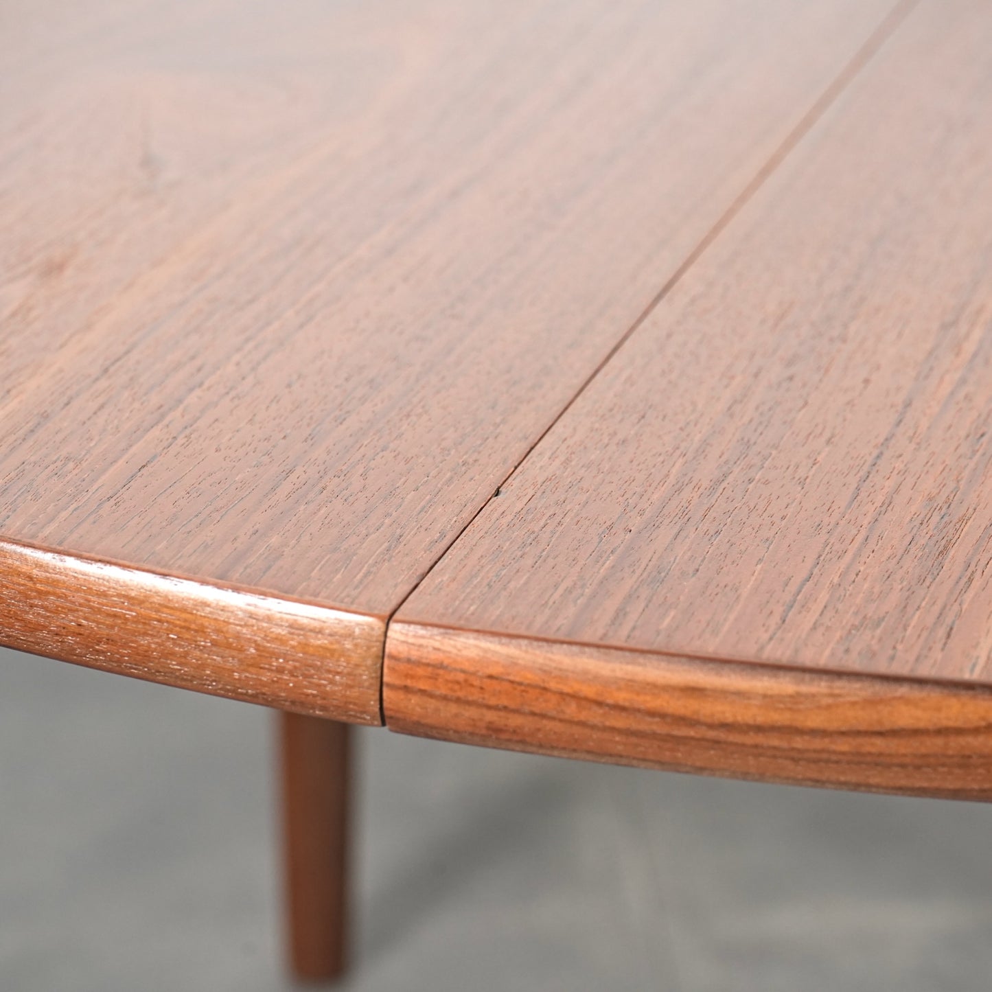 デンマークヴィンテージ ラウンドテーブル