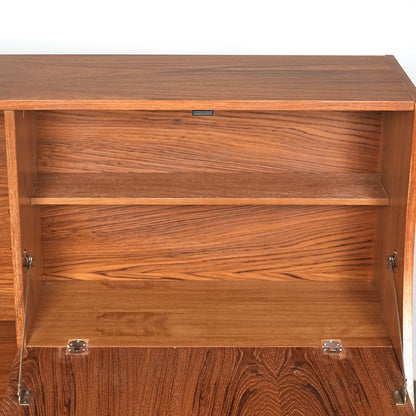 【Meredew】ヴィンテージ キャビネット(ハイサイドボード)