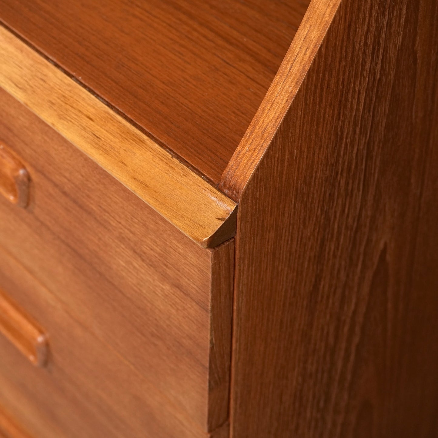 【Meredew】ヴィンテージ キャビネット(ハイサイドボード)