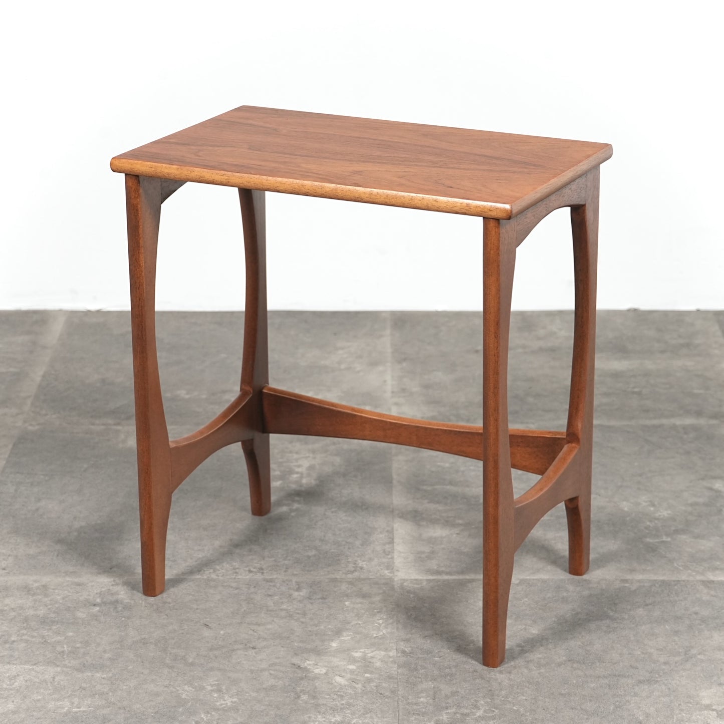 イギリスヴィンテージ ネストテーブル