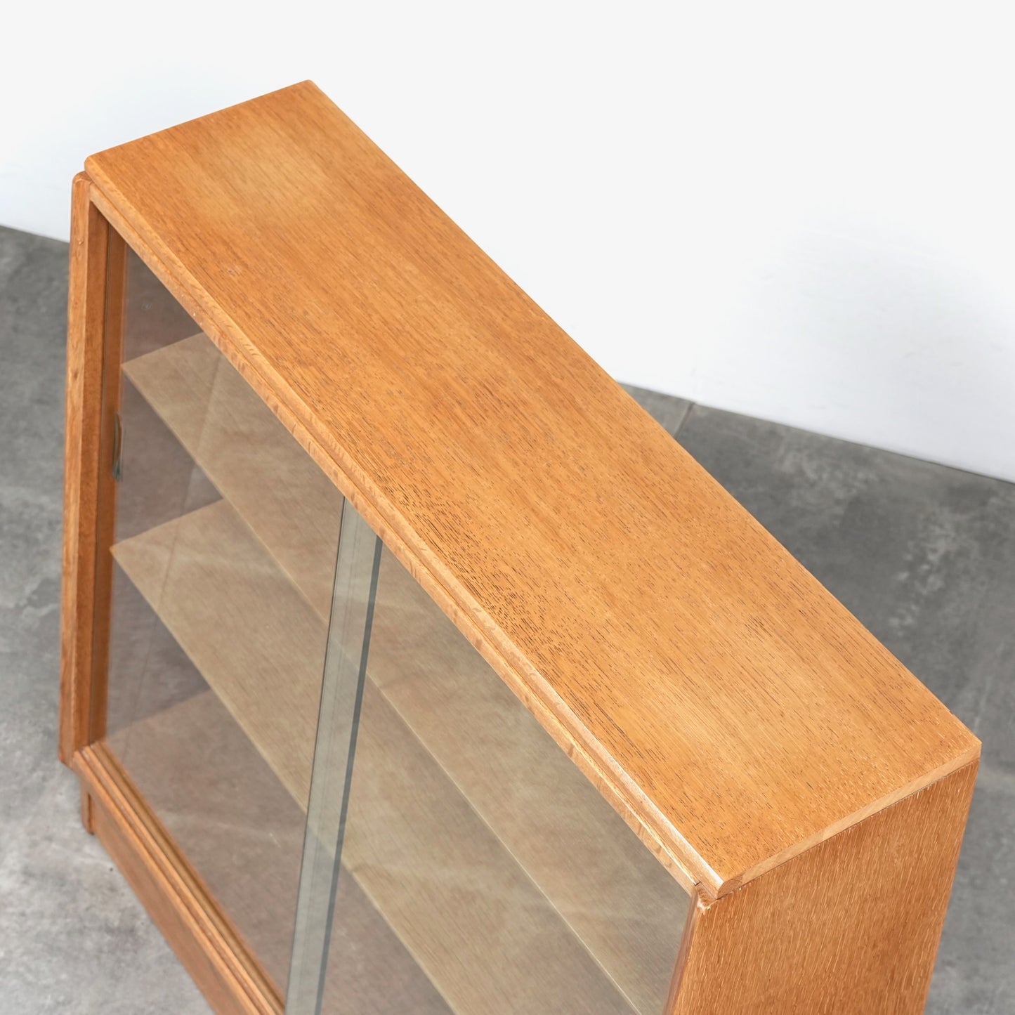 【G-PLAN】Brandon ガラスキャビネット