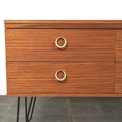 イギリスヴィンテージ サイドボード(ヘアピンカスタム)