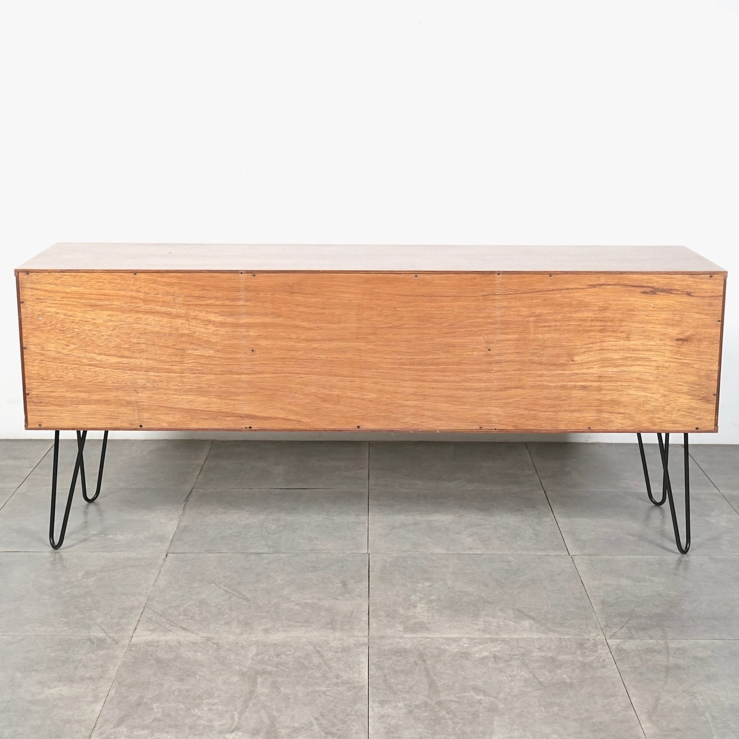 イギリスヴィンテージ サイドボード(ヘアピンカスタム)