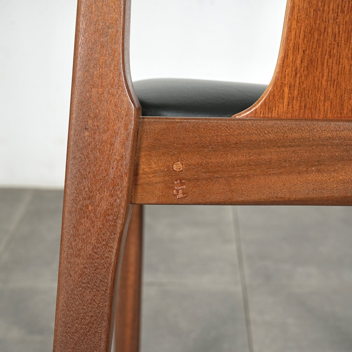 【NATHAN】ヴィンテージ ダイニングチェア【張替済】