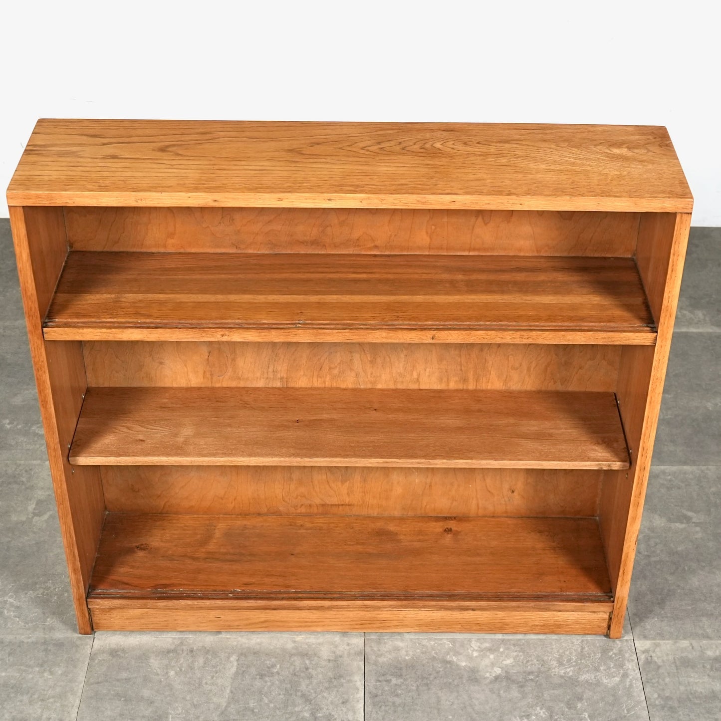 【Remploy】ヴィンテージ ガラスキャビネット