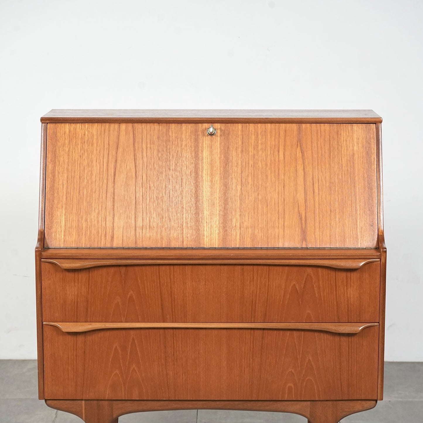 【SUTCLIFFE OF TODMORDEN】ライティングビューロー