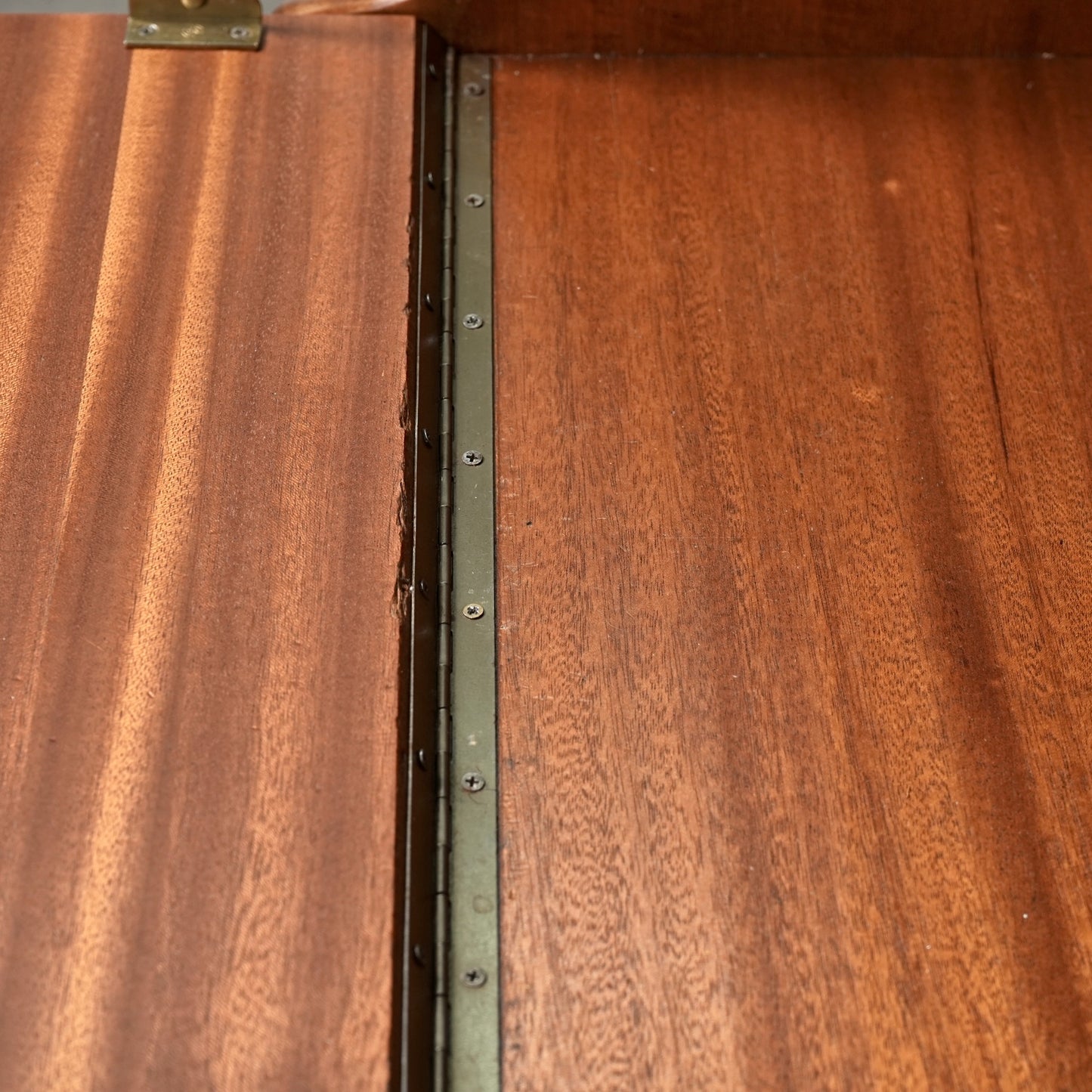 【SUTCLIFFE OF TODMORDEN】ライティングビューロー